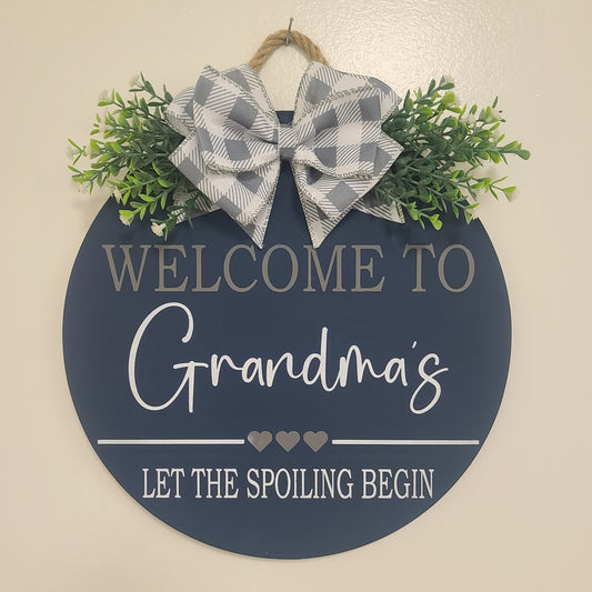 12" "Welcome to Grandma's" door hanger